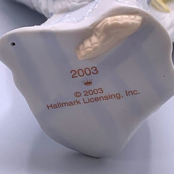 Hallmark Keepsake 2003 Angel of Serenity Collectible Christmas Ornament in Box - Picture 7 of 7